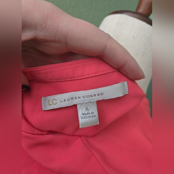 LC Lauren Conrad Pink/Coral Long Sleeve Blouse With Gold Button Accents Small - Picture 2 of 7